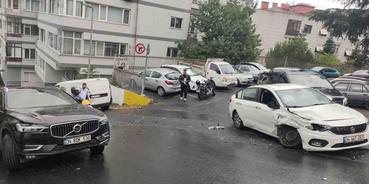 Şişli’de Facianın Eşiğinden Dönüldü: Market Kamyonu Yokuş Aşağı Kayarak 7 Araca Çarptı