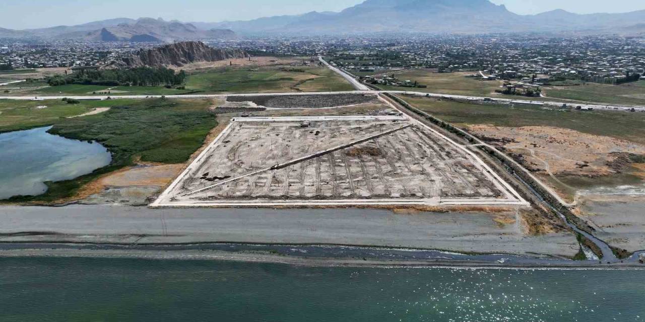 Başkan Vekili Aydın ‘sahil Bandı’ Proje Alanında İncelemelerde Bulundu