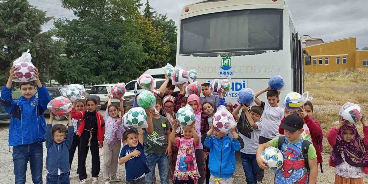 Başkan Yusuf Cengiz’den Çocuklara Jest