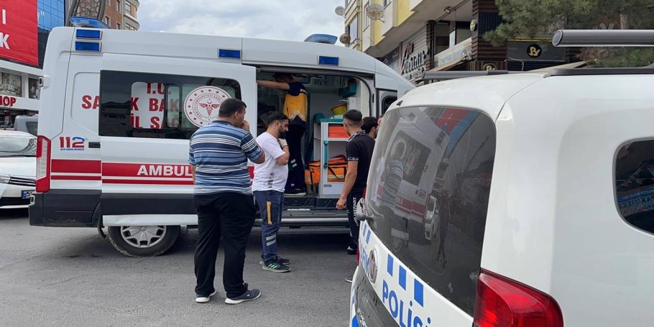 Otomobile Çarpan 12 Yaşındaki Bisikletli Çocuk Yaralandı