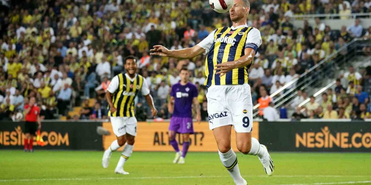 Uefa Avrupa Konferans Ligi: Fenerbahçe: 0 - Maribor: 0 (ilk Yarı)