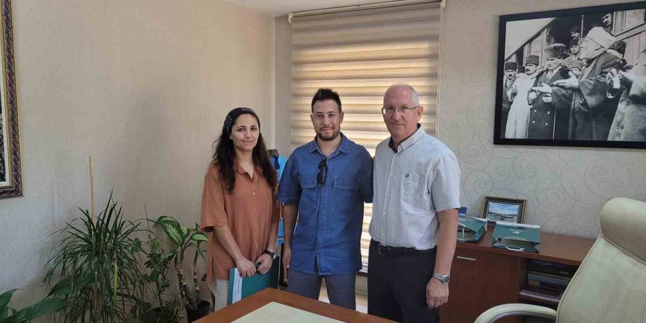 Yunanistanlı Genç Gazipaşa’da Müslüman Oldu