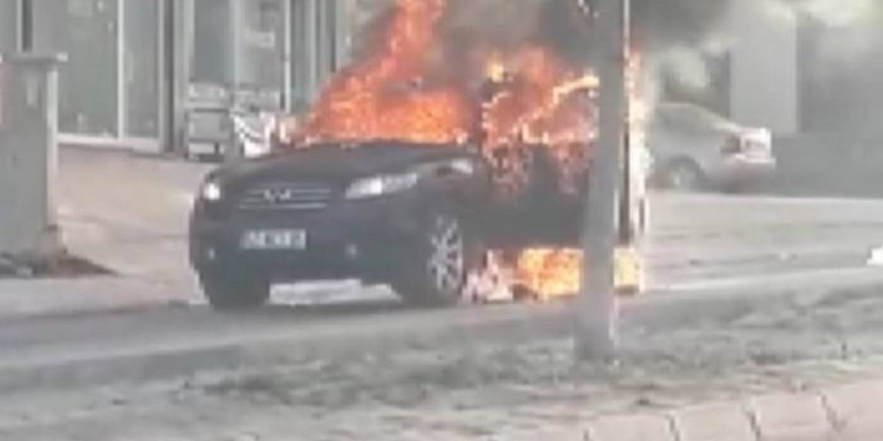 Uzmanlardan Aşırı Sıcak Havalarda Araç Yangınlarına Karşı Uyarı