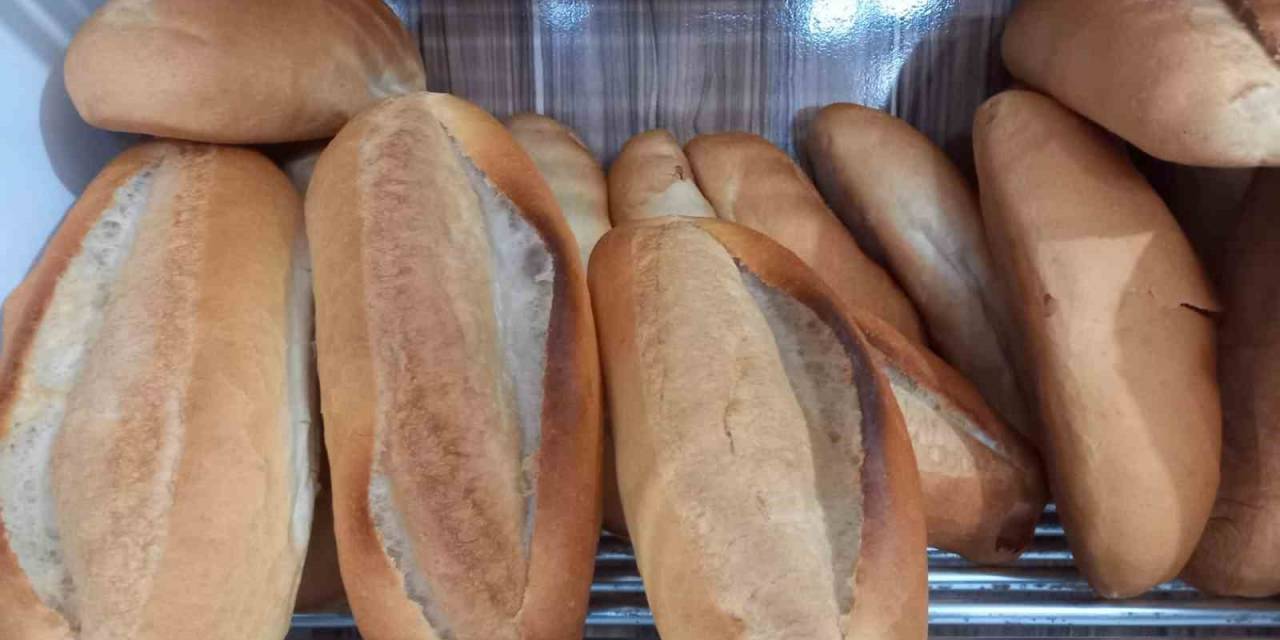 Gediz’de Ekmek 7 Tl Oldu