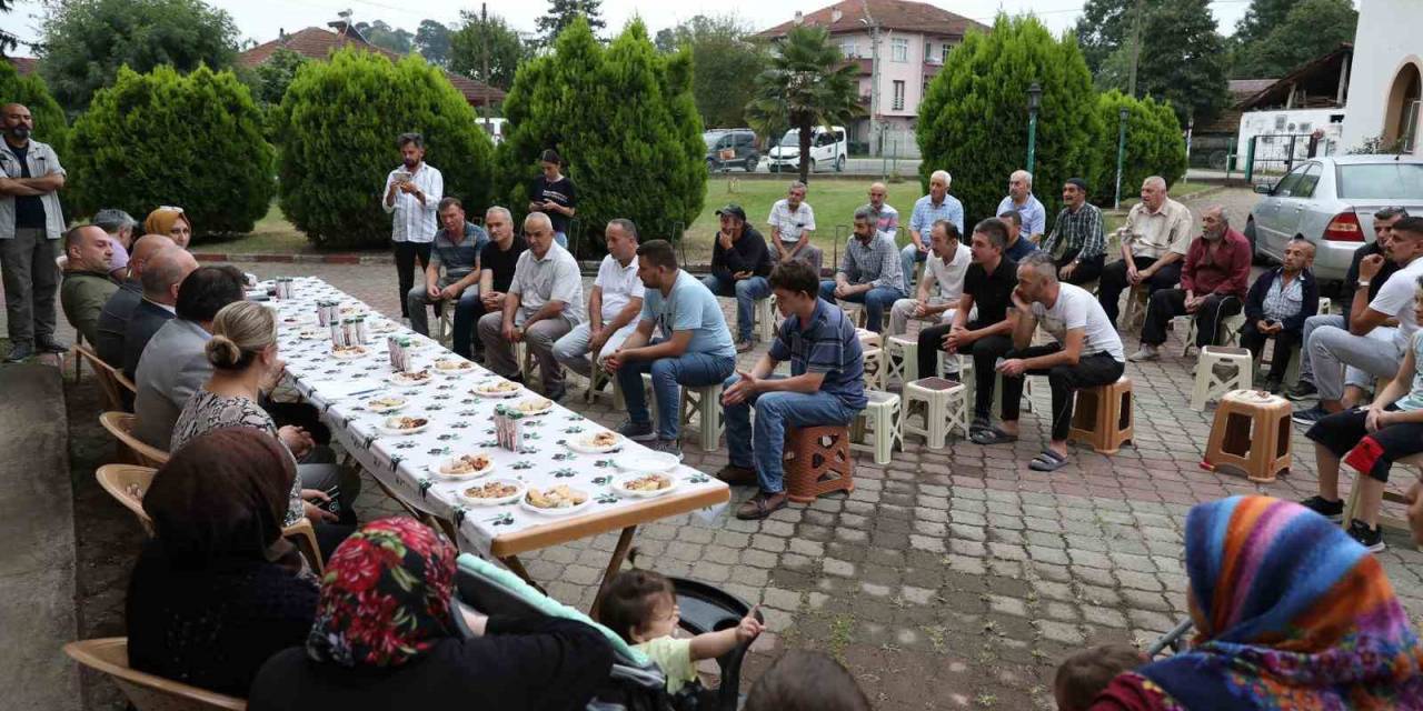 Başkan Özlü Vatandaşları Dinledi