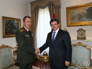 Başbakan Davutoğlu, Genelkurmay Başkanı Akar’ı Kabul Etti