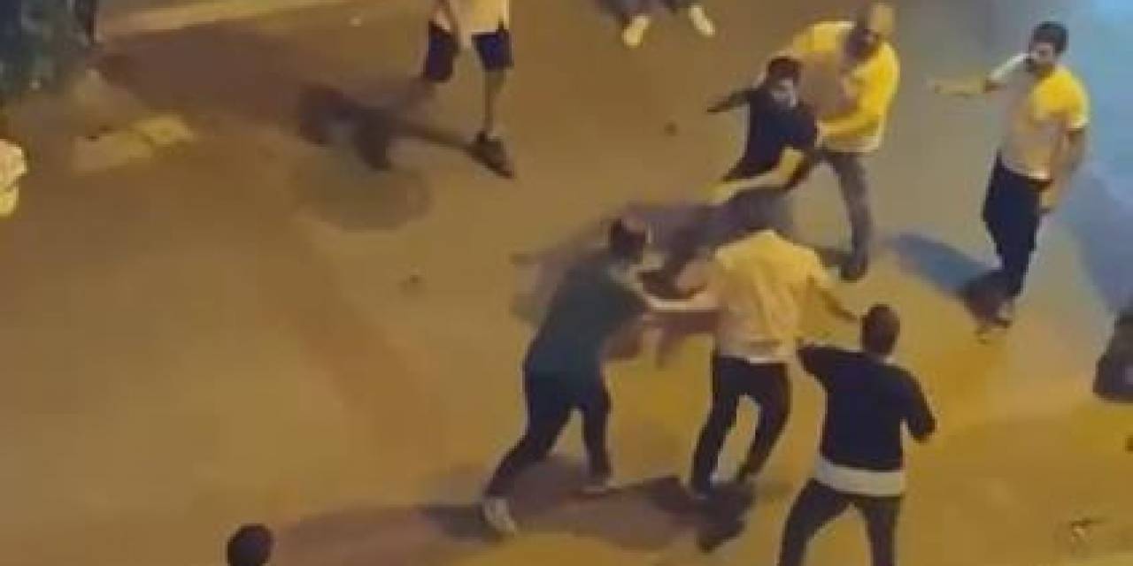 Bursa’da Bıçaklı Kavga Kamerada: 1 Yaralı