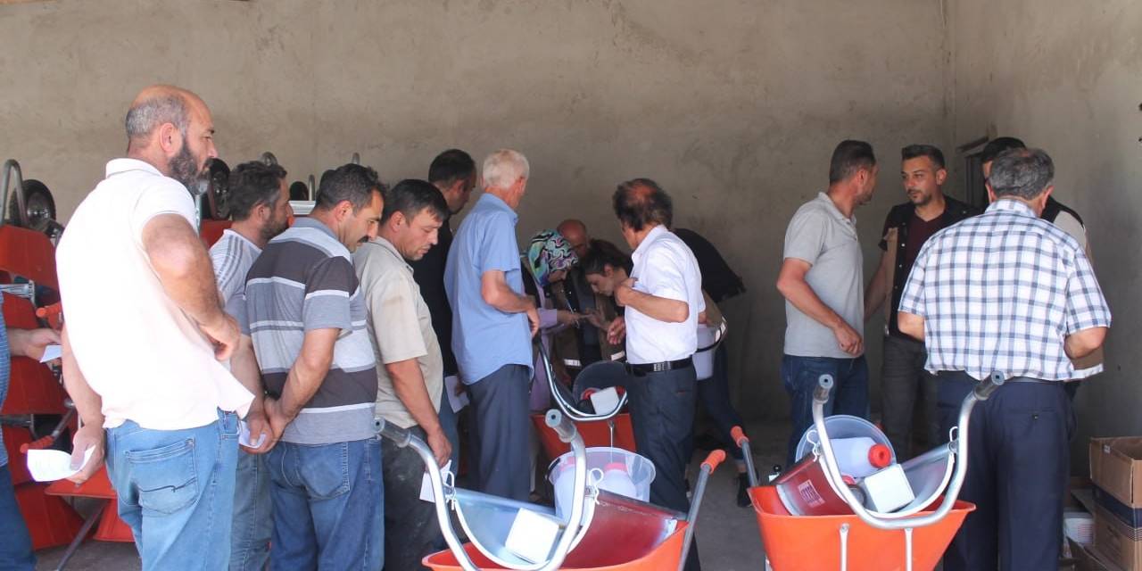 ’büyükbaş Hayvanlarda Sağlık Paketi’ Desteği Çiftçilerin Yüzünü Güldürdü