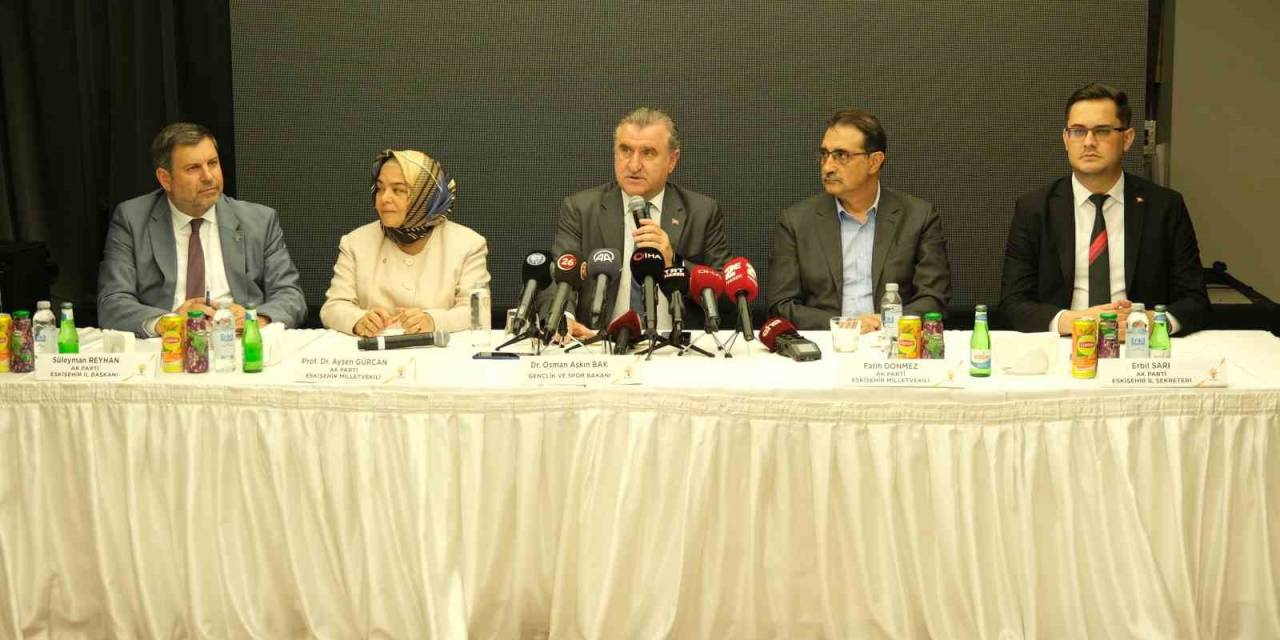 Bakan Bak, "dünya’da En Büyük Yurt Kapasitesine Sahip Ülkeyiz”