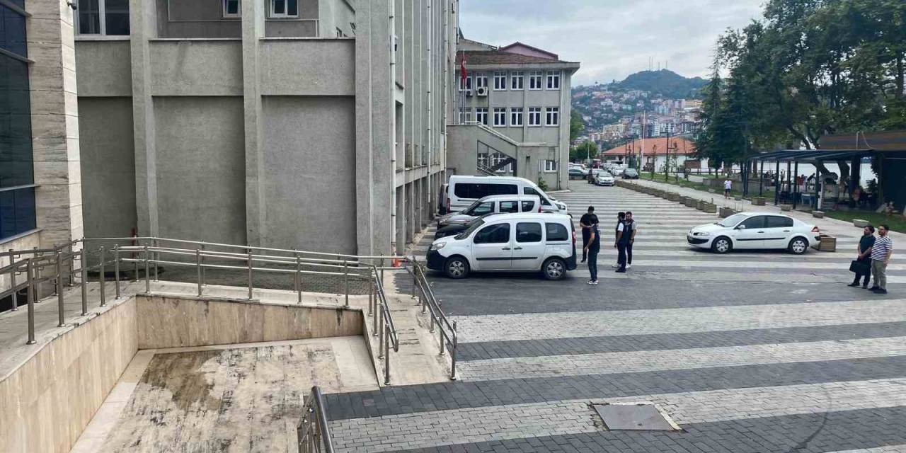 Sahte Bankacılar Vatandaşın 100 Bin Lirasını Dolandırdı