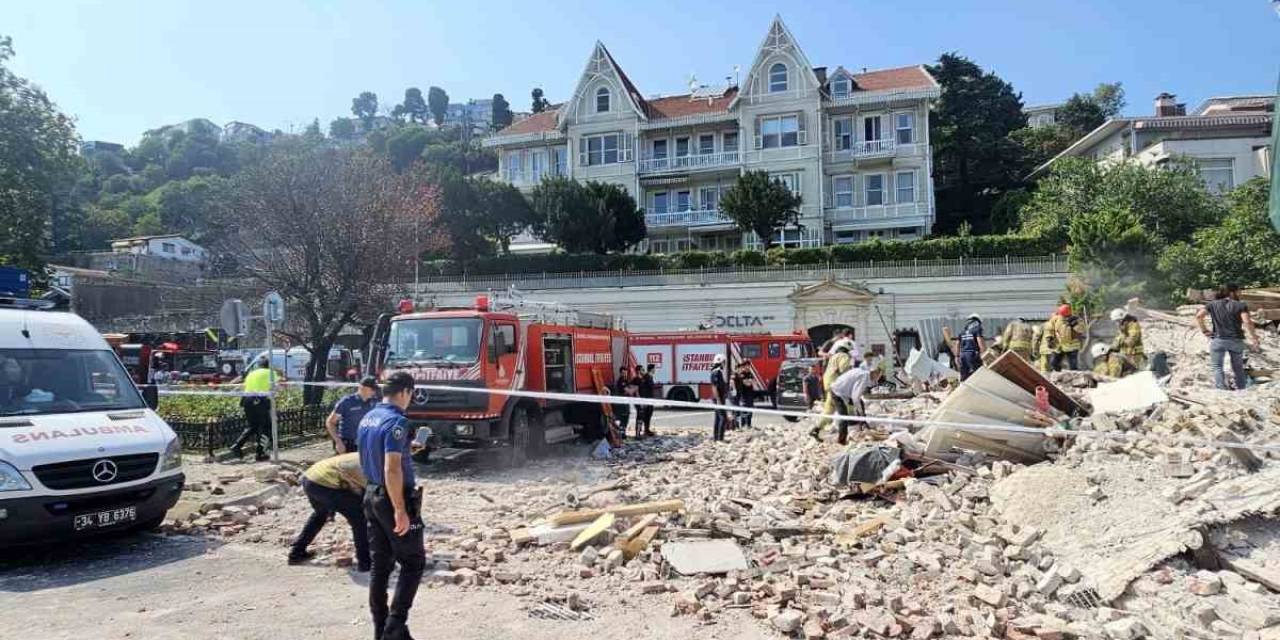 Beşiktaş’ta Ahşap Binanın Duvarı Çöktü, Bir Kişi Enkaz Altında Kaldı