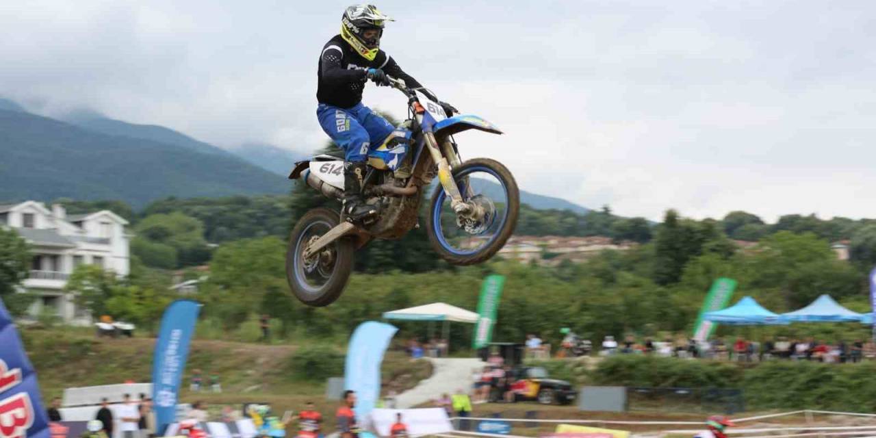 Türkiye Süper Enduro Şampiyonası’nda Sporcular Nefes Kesti