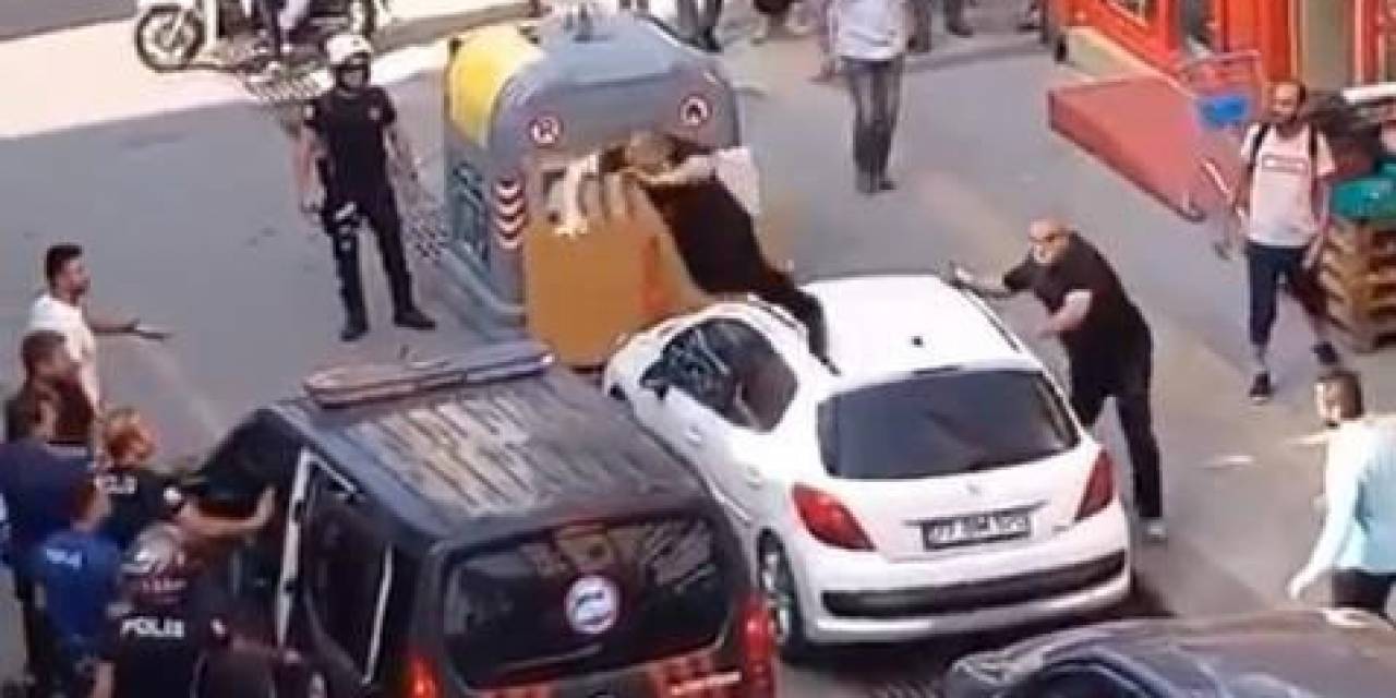Örümcek Adam Gibi Araçların Üzerinden Atladı, Ortalığı Birbirine Kattı