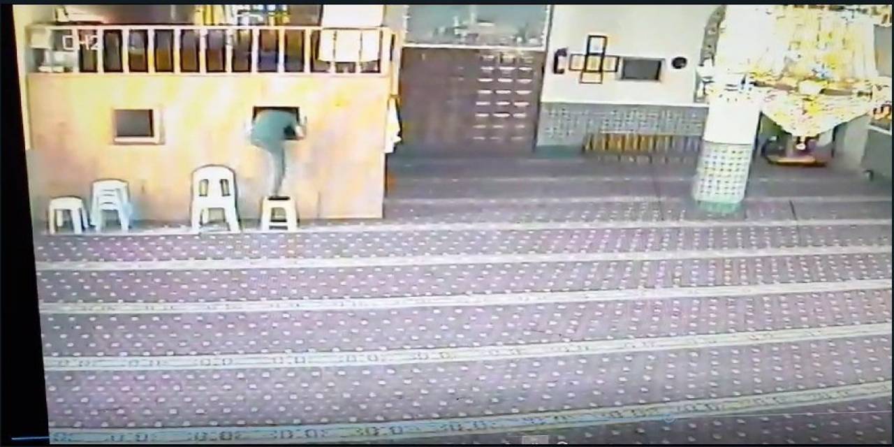 34 Yıl Kesinleşmiş Cezası Bulunan Hırsız Önce Kameraya Sonra Polise Yakalandı