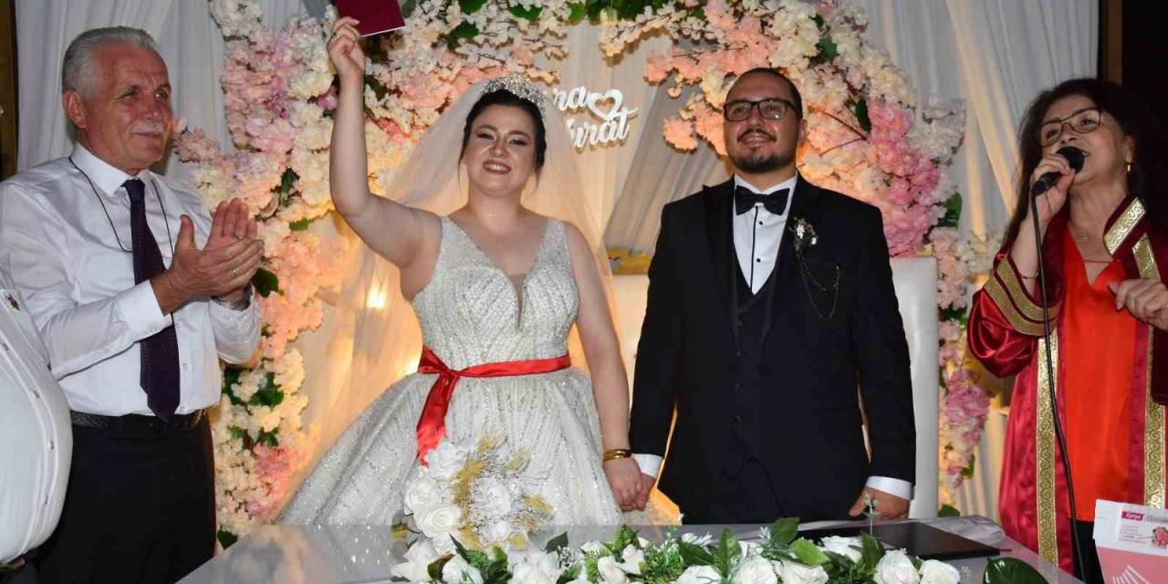 İha Muhabiri Uçkaç, Dünya Evine Girdi