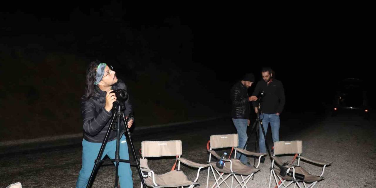 Tokat’ta Meteor Yağmurunu Çekmek İsteyen Fotoğrafçılar Bulutlara Takıldı