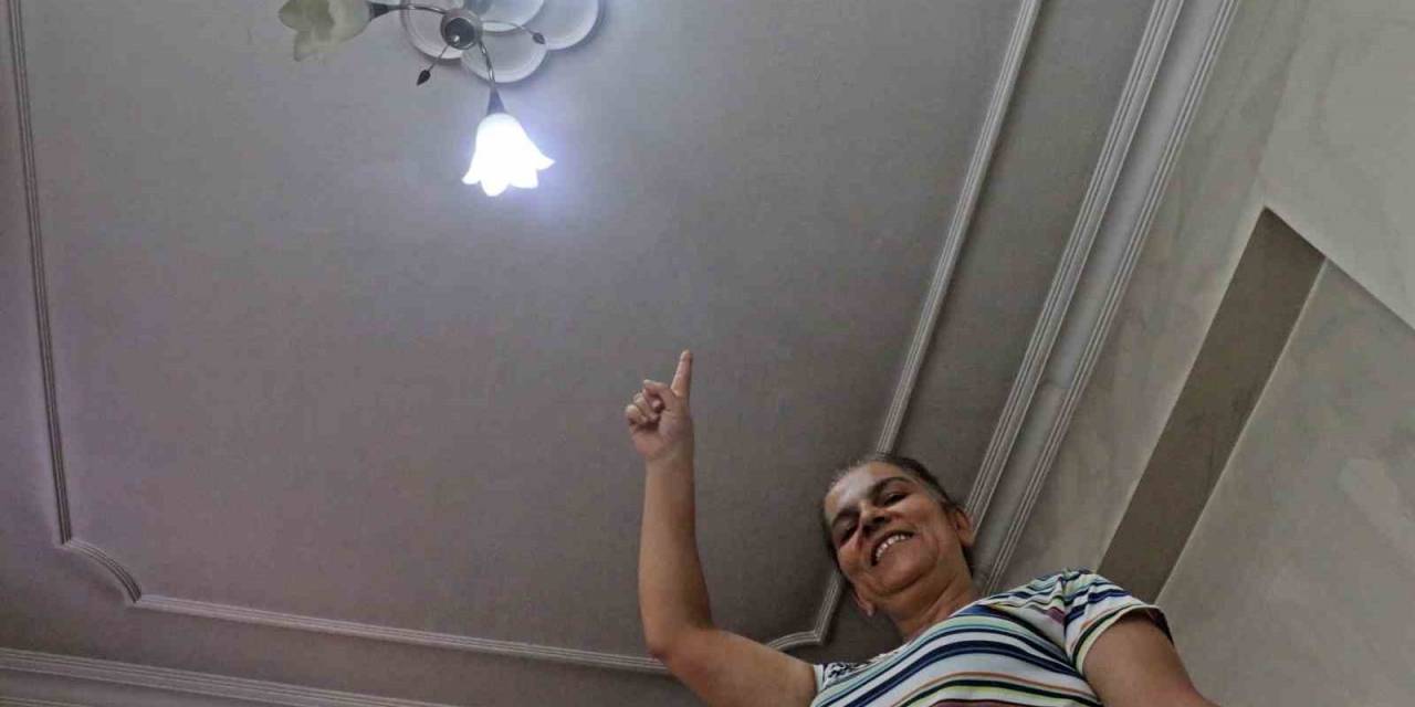 Elektrik Saati Sökülen Kadının 3 Günlük Karanlık Çilesi Mutluluğa Dönüştü