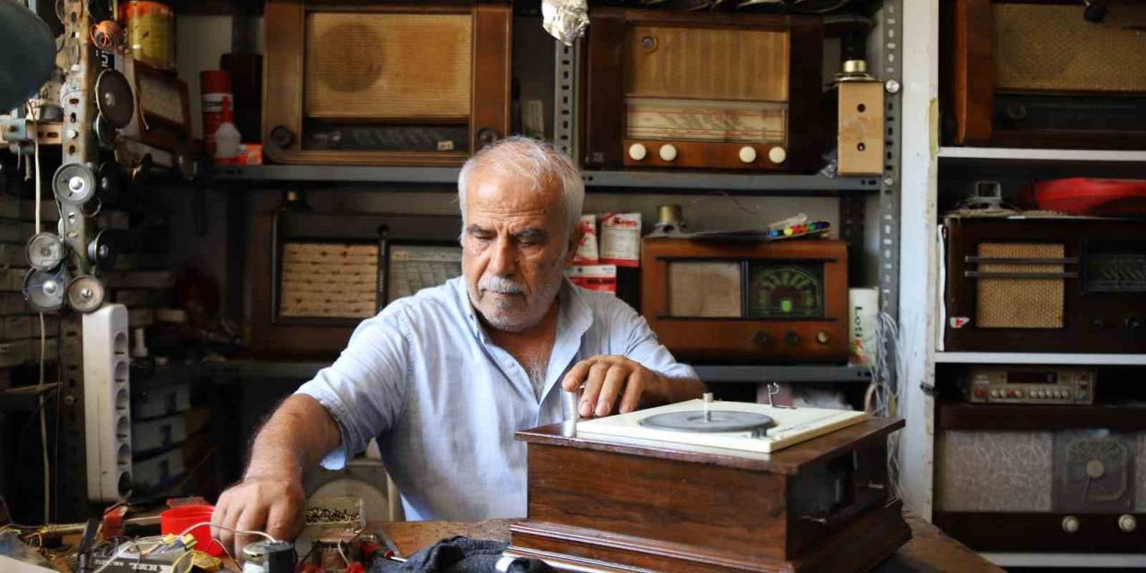 Nostaljik Radyoların Arasında Geçen 65 Yıl