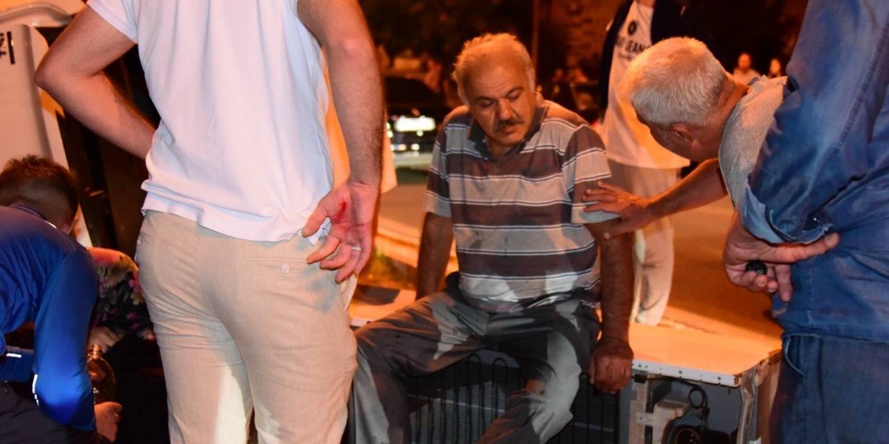 Meteor Yağmurunu İzlemeye Giderken Kaza Yaptılar: 5 Yaralı
