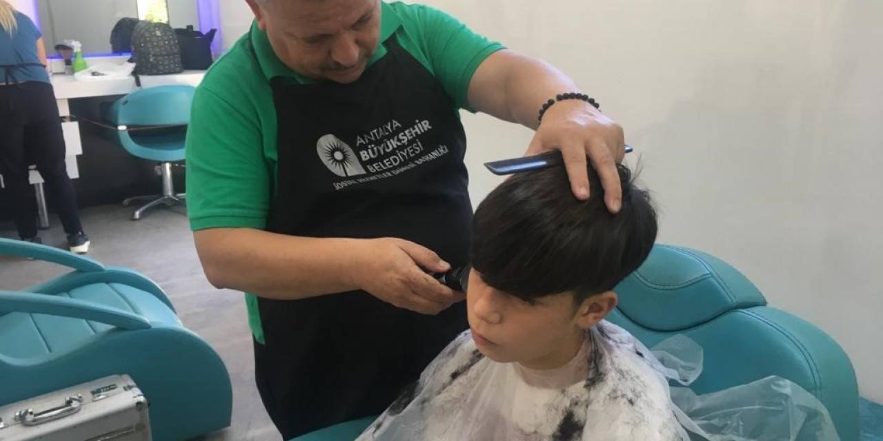 Büyükşehir Mobil Kuaför Tırı Yaylalarda