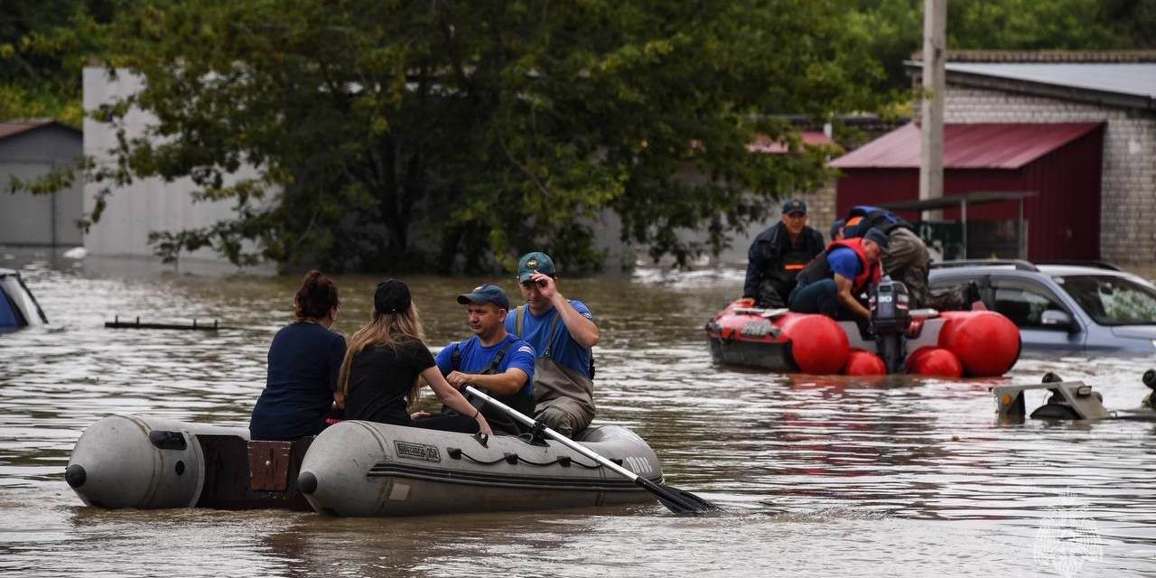 Rusya’yı Khanun Tayfunu Vurdu