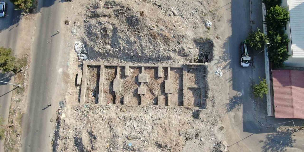 Depremde 137 Kişiye Mezar Olan İki Binaya İlişkin Rapor Hazırlandı: Yapılar Ruhsatsız Ve Kaçak Çıktı