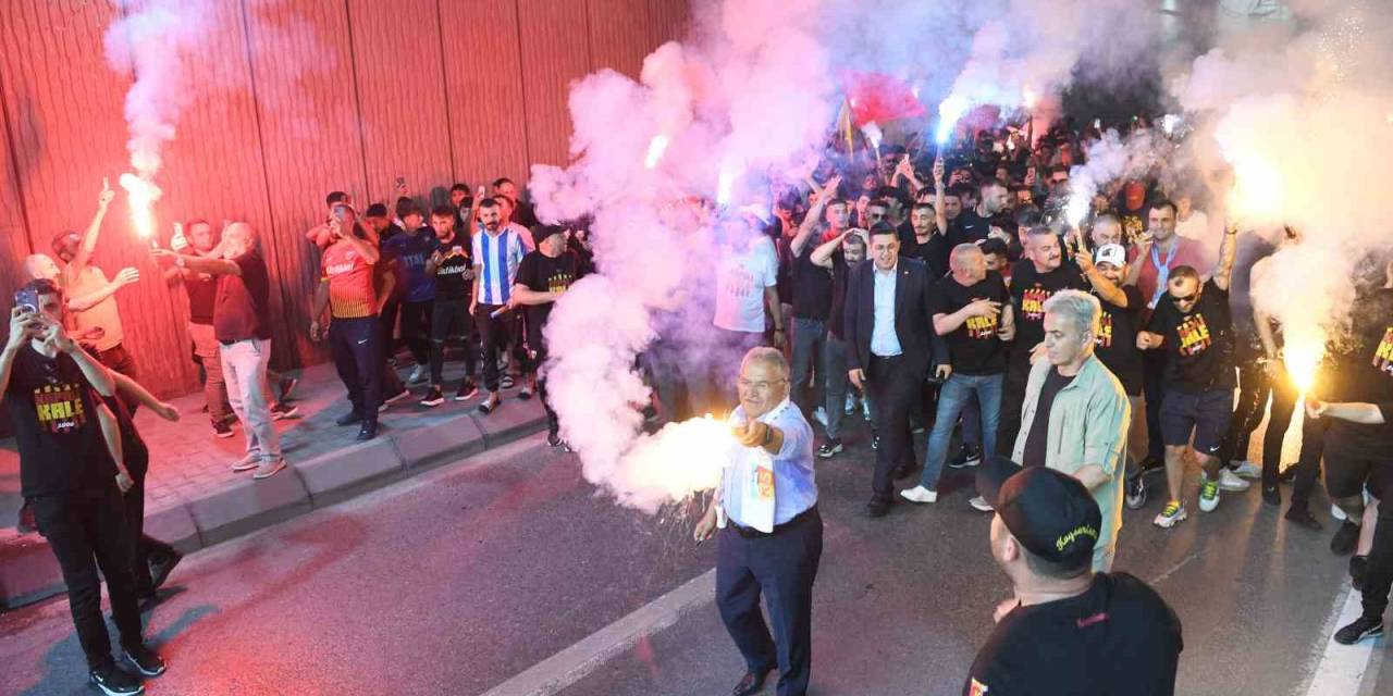 Başkan Büyükkılıç’tan Yeni Sezonda Kayserispor’a Tam Destek