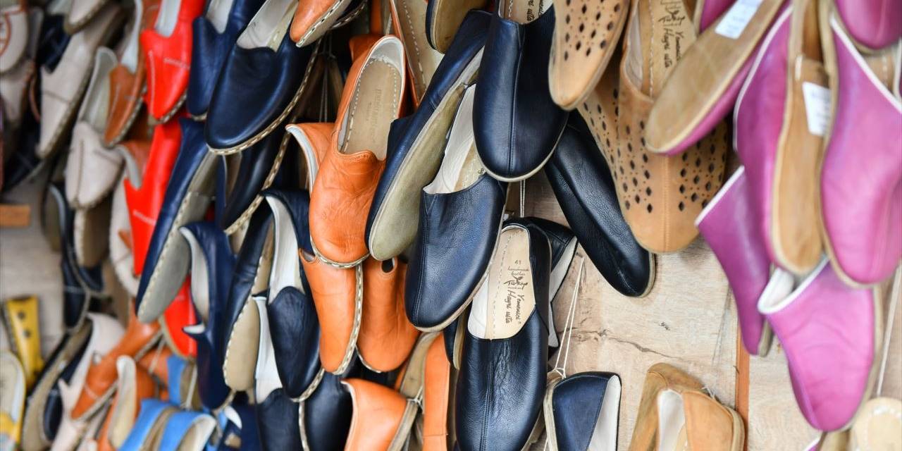 Moldovalı Seramik Ustası Esenyurt’ta Kurulan Zanaatkarlar Sokağı’nda Yemeni Sanatını Öğrendi