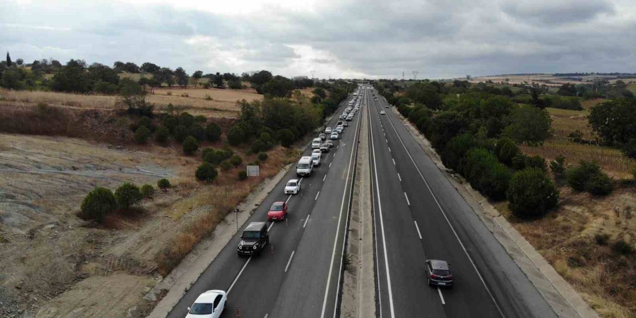 Tekirdağ-istanbul Yolunda Yoğun Trafik