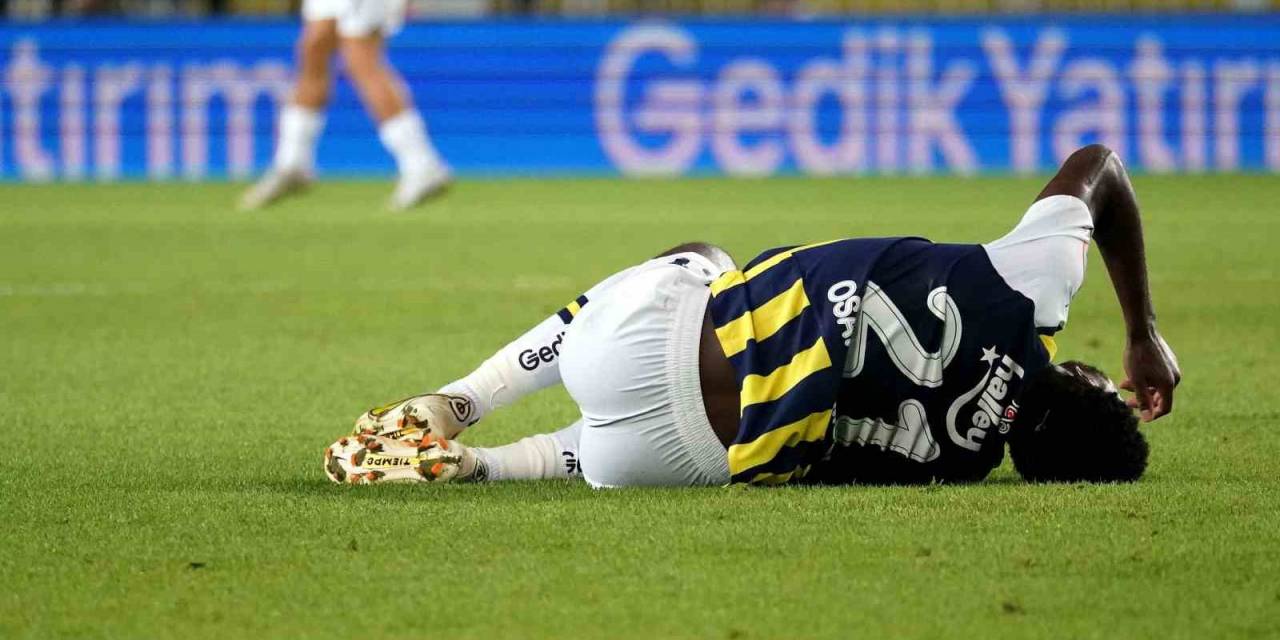 Osayi Samuel Oyuna Devam Edemedi