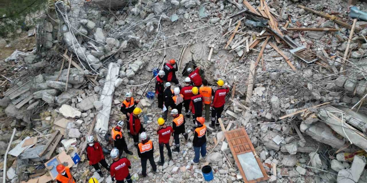 7.2 Büyüklüğündeki Depremi Canlandırdılar