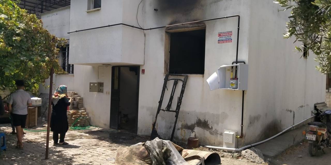 Hatay’da Çıkan Yangında Bir Ev Küle Döndü