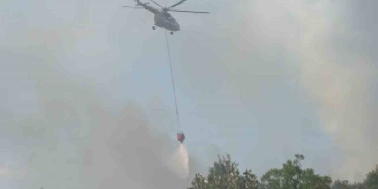 Kontrol Altına Alınan Yangına Helikopterler İle Müdahale Ediliyor