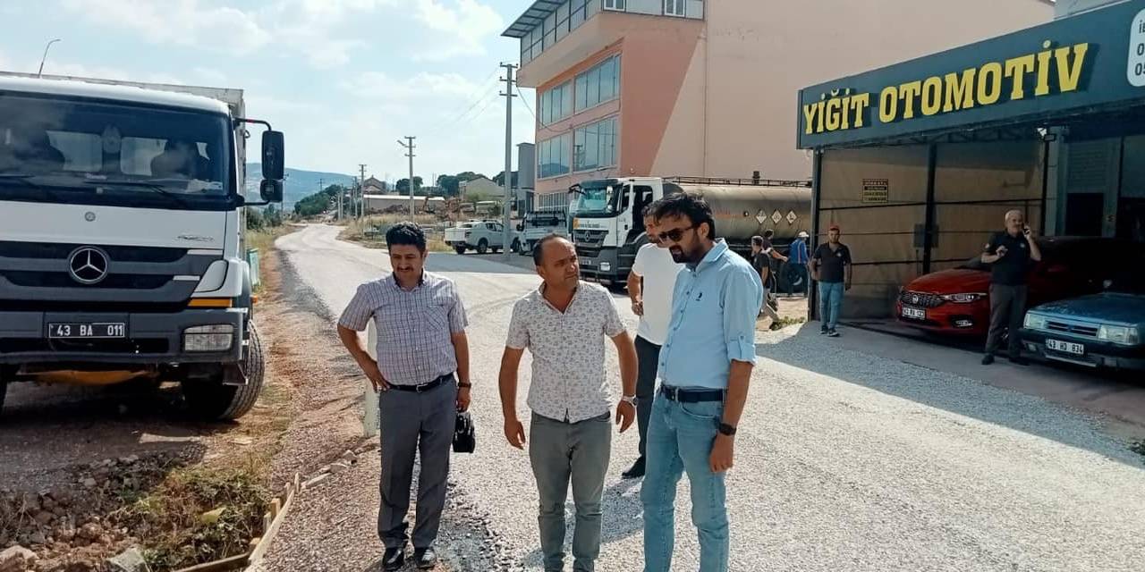 Gediz Sanayi Sitesinde Yol Çalışmaları
