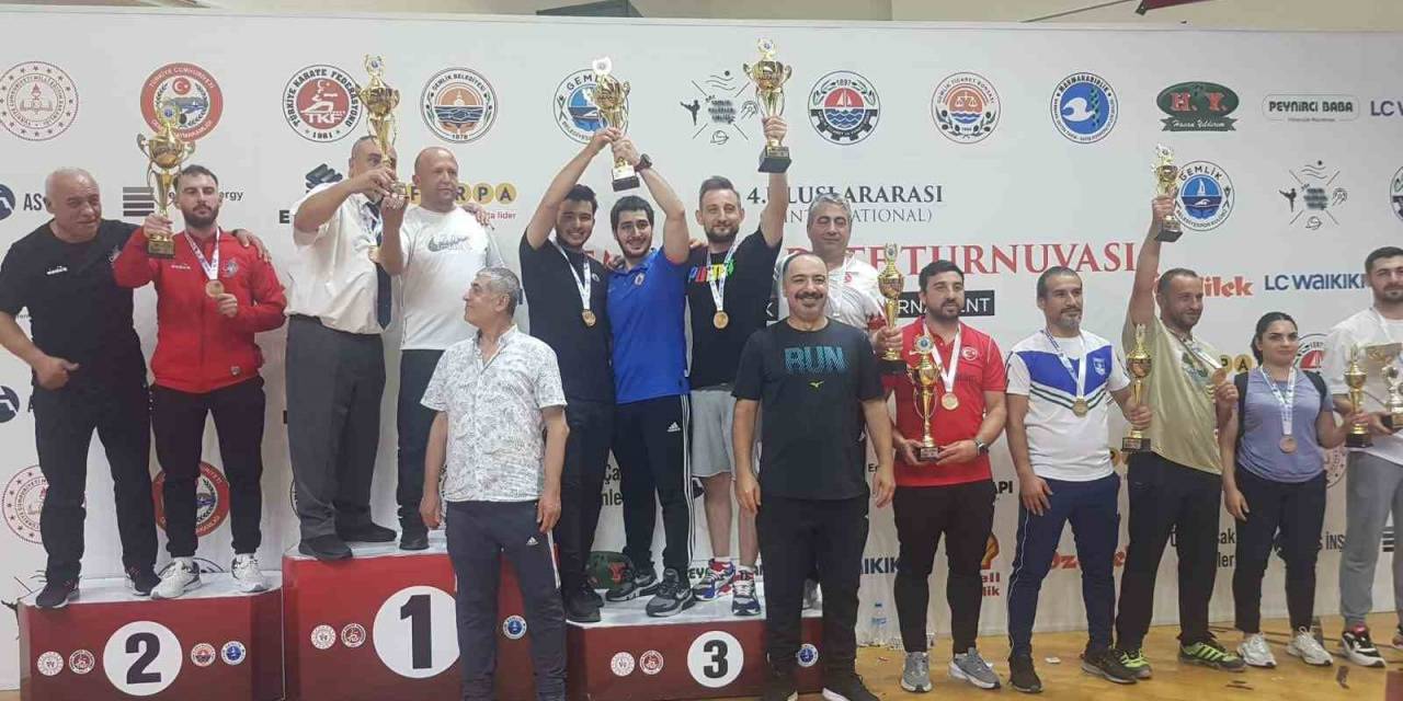 Eskişehirli Sporcular Uluslararası Turnuvaya Damga Vurdu