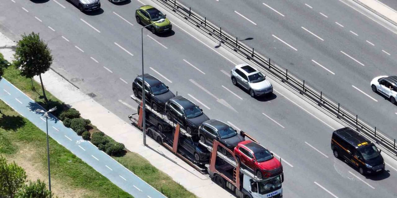 İstanbul’da Tırlarla Togg Geldi