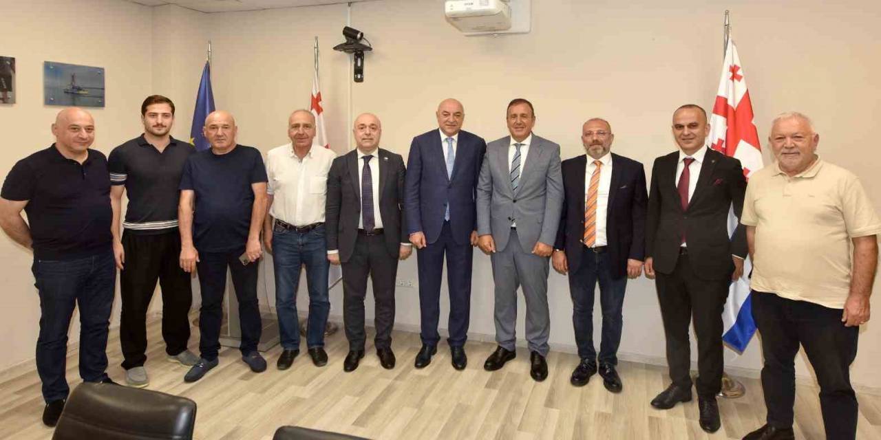 Ttso’dan Sarp Sınır Kapısı’ndaki Yoğunluğu Azaltmak İçin Gemi Seferleri Önerisi