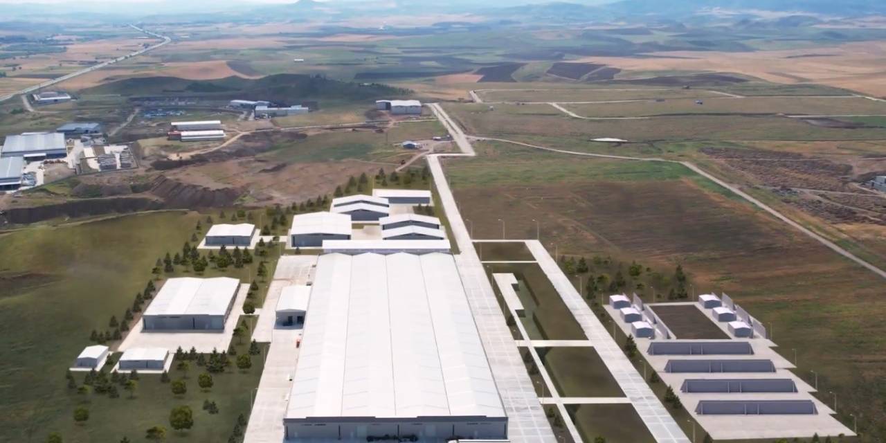 Türkiye’nin En Büyük Fişek Fabrikası Açılış İçin Gün Sayıyor