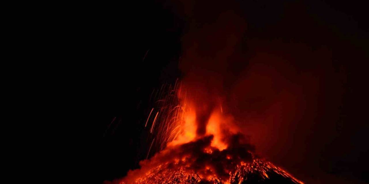 Etna Yanardağı Yeniden Faaliyete Geçti
