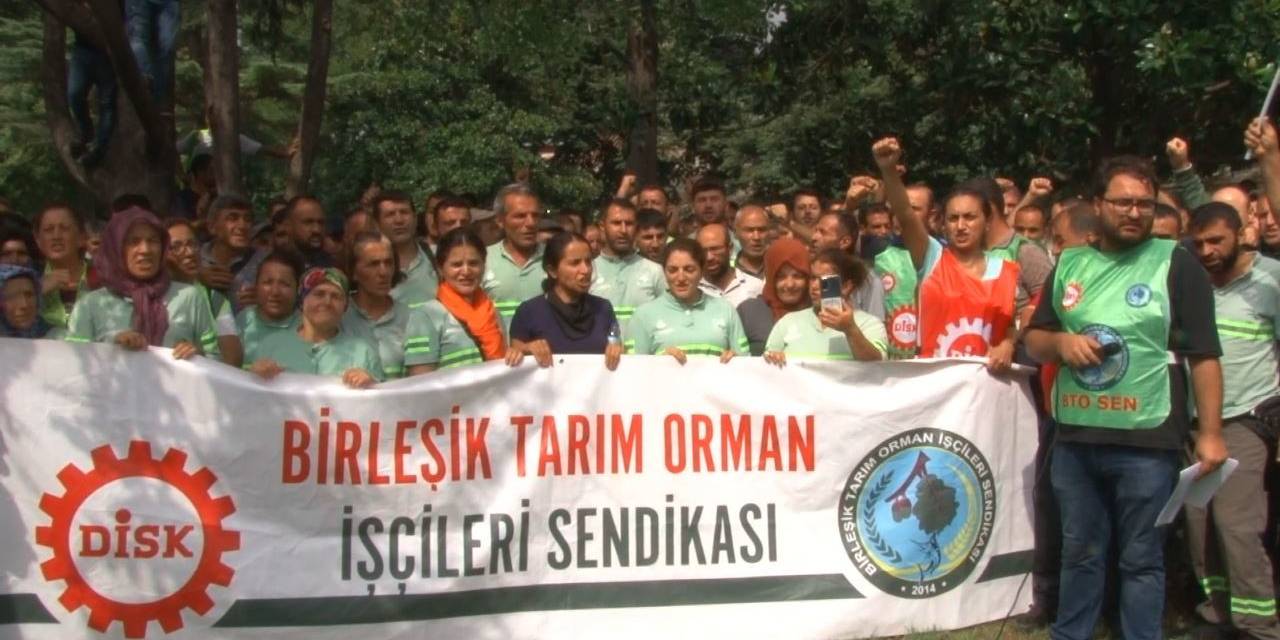 Saraçhane’deki İbb Binası Önünde Toplanan İşçiler İbb’yi Protesto Etti