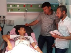 Bıçaklı Saldırıya Uğrayan Çocuk Hastanelik Oldu