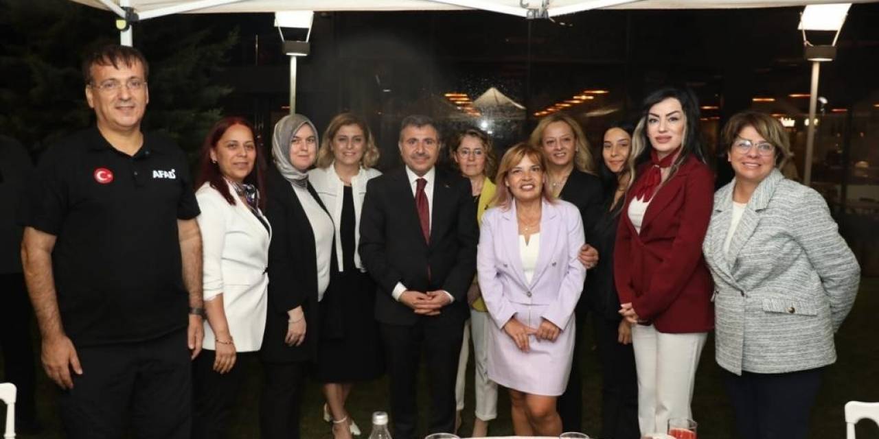 Vali Atay Düzcelilerle Vedalaştı