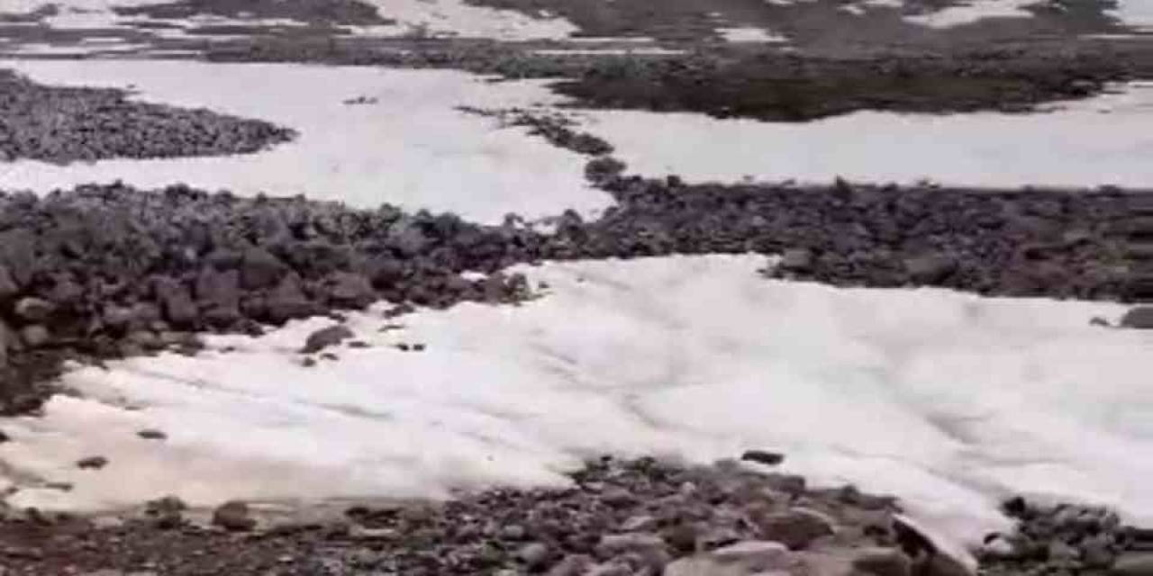 Kısır Dağının Karı 12 Ay Boyunca Erimiyor