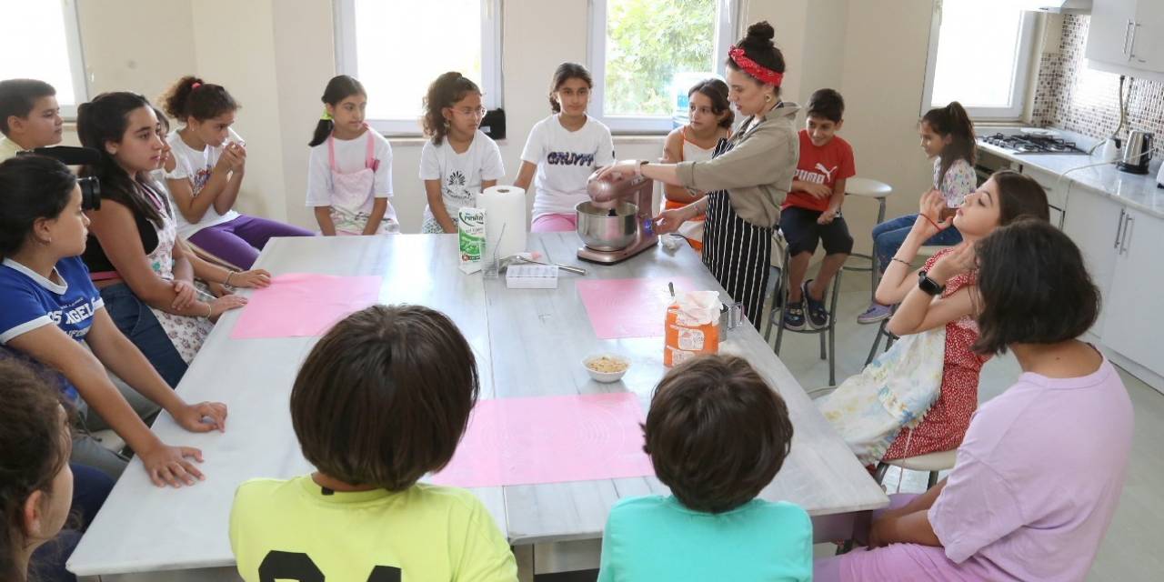 Küçükçekmece Belediyesi Yaz Sanat Atölyeleri Başladı