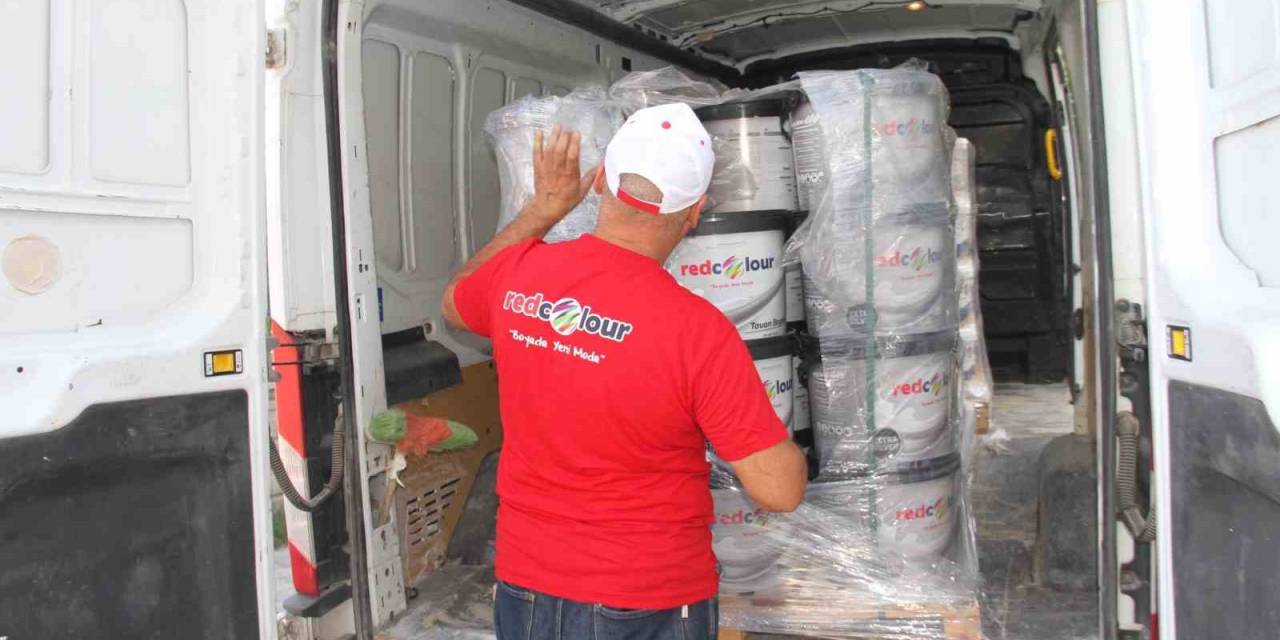 Elazığ’da Üretilen Boyalar, Depremde Hasar Gören Okulları Renklendiriyor