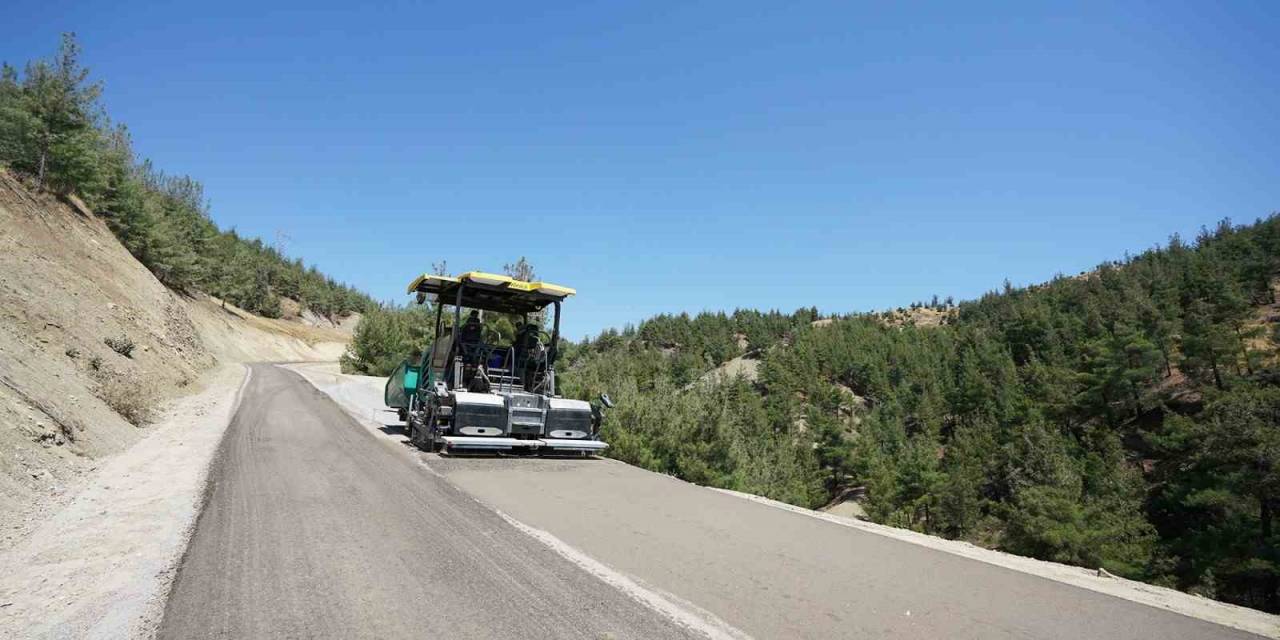 Ali Kayası’na Ulaşım Sağlayan Yol Asfaltlanıyor