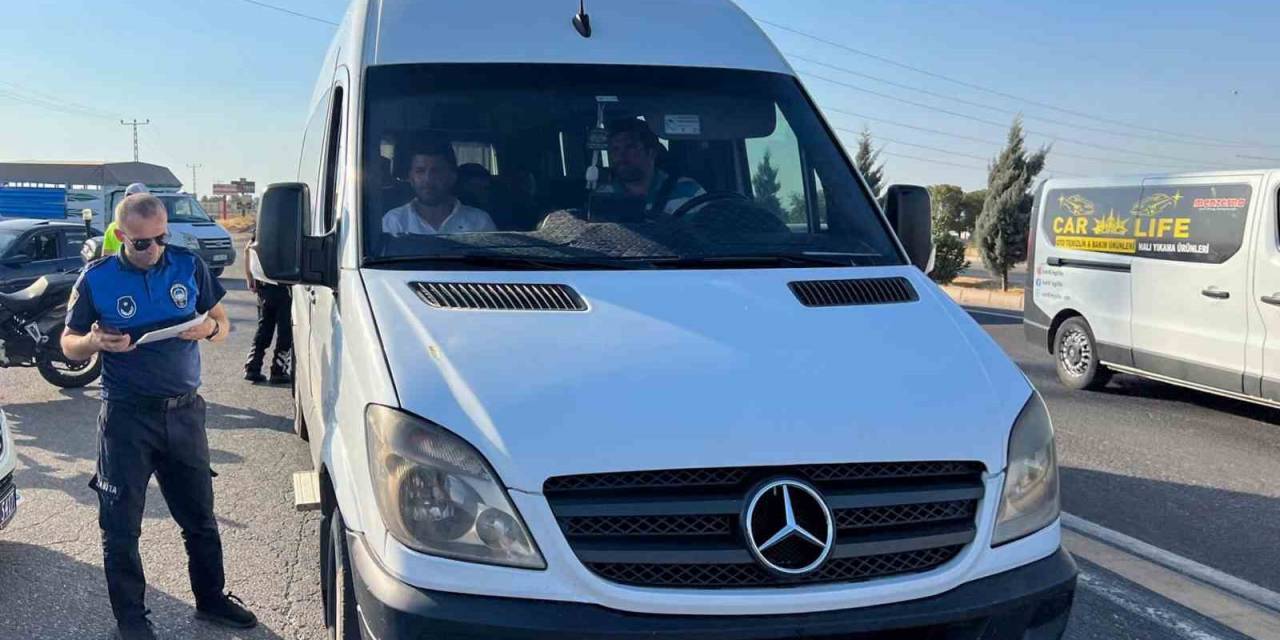 Diyarbakır’da Zabıtadan Korsan Araç Denetimi: 5 Araç Trafikten Men Edildi