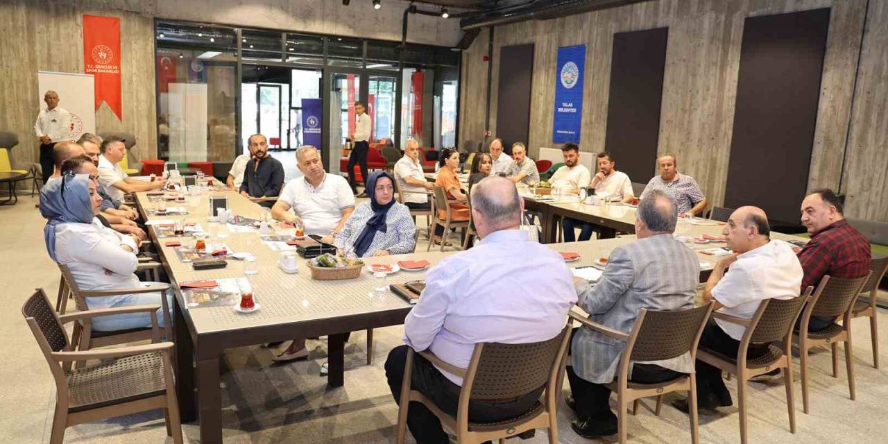 Esnaf Buluşmaları Kaldığı Yerden