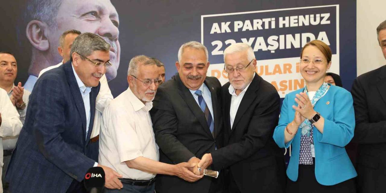 Ak Parti Gaziantep’ten Örnek Kutlama-vefa Programı
