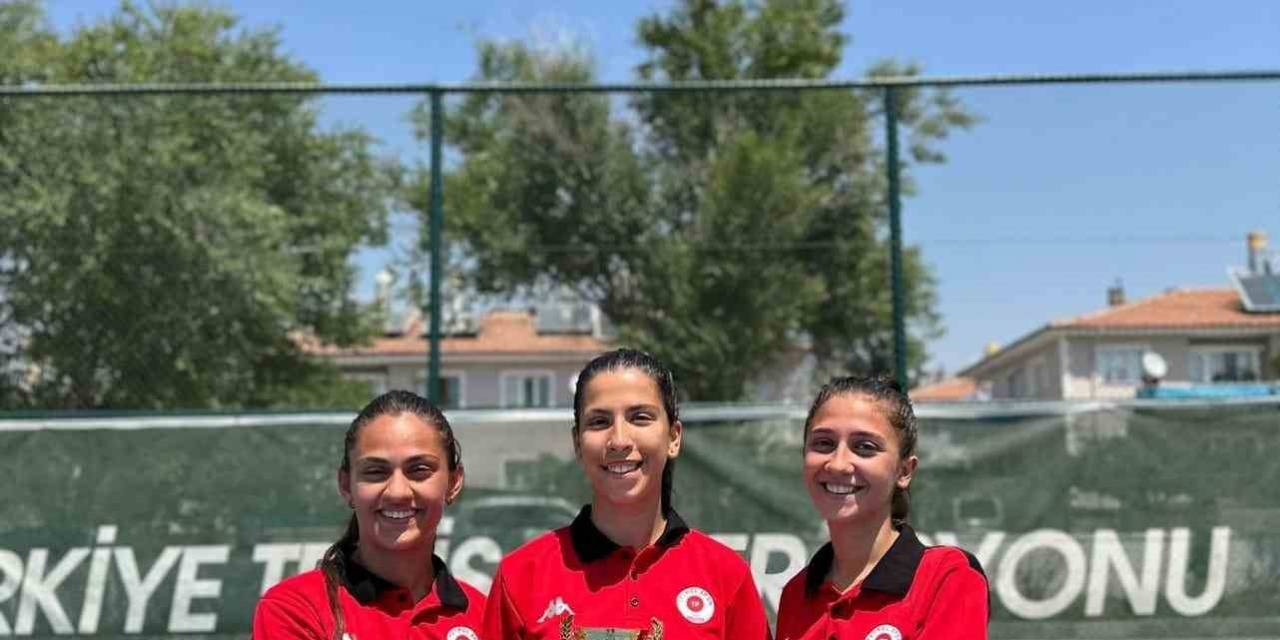 Batmanlı Tenisçiler Türkiye Finalinde